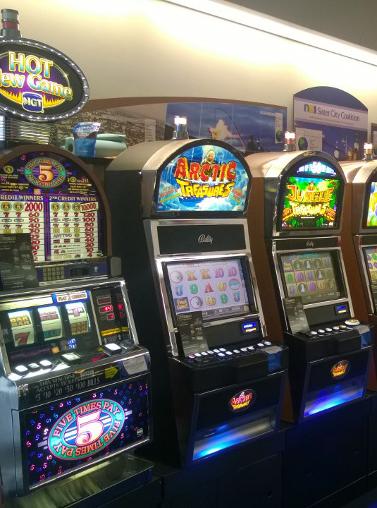 3 reels or 5 reel slot machines
