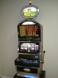 Bally Hee Haw S9000 Slot Machine with Top Bonus Monitor and Lighted Topper 