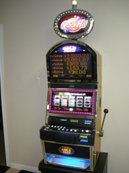 BALLY QUICK HIT BLACK GOLD WILD JACKPOT S9000 SLOT MACHINE WITH TOP BONUS MONITOR AND LIGHTED TOPPER 
