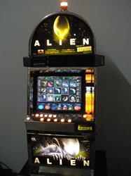 IGT ALIEN VIDEO SLOT MACHINE WITH LCD TOUCHSCREEN MONITOR 