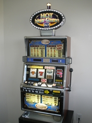 IGT CIGAR S2000 SLOT MACHINE WITH LIGHTED TOPPER 