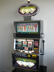IGT TRIPLE DIAMOND FLAT TOP S2000 SLOT MACHINE WITH LIGHTED TOPPER 
