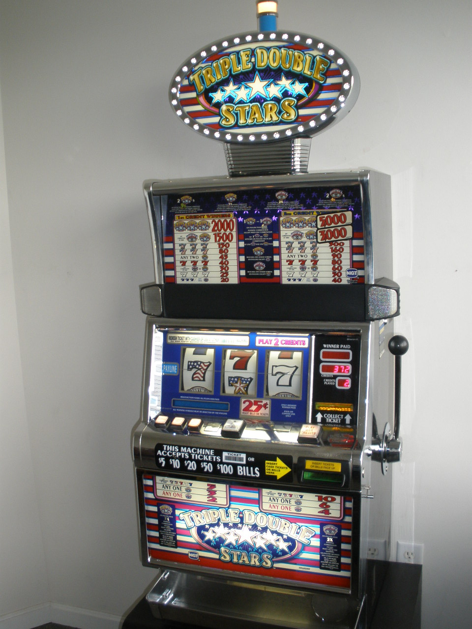 100 triple double stars slot machine