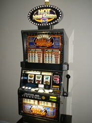 IGT WILD DOUBLE LUCKY STRIKE S2000 SLOT MACHINE WITH LIGHTED TOPPER 