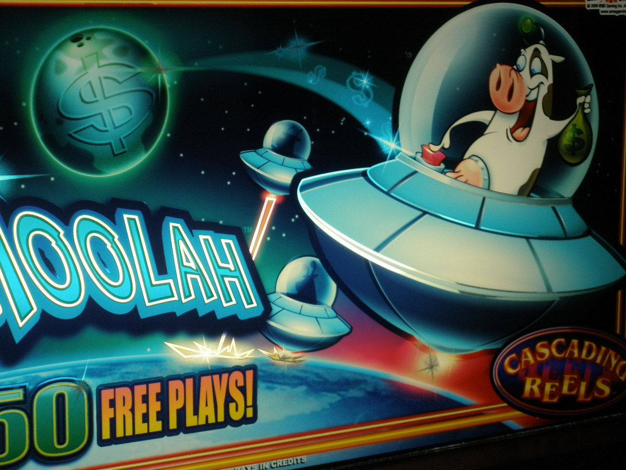 play invaders return from planet moolah